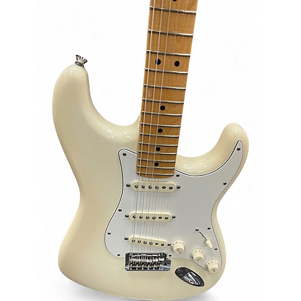 Used Fender 60th Anniversary Stratocaster Aged White Solid Body Electric Guitar