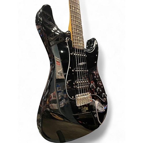Used 2003 Fender Deluxe Stratocaster HSS black Solid Body Electric Guitar