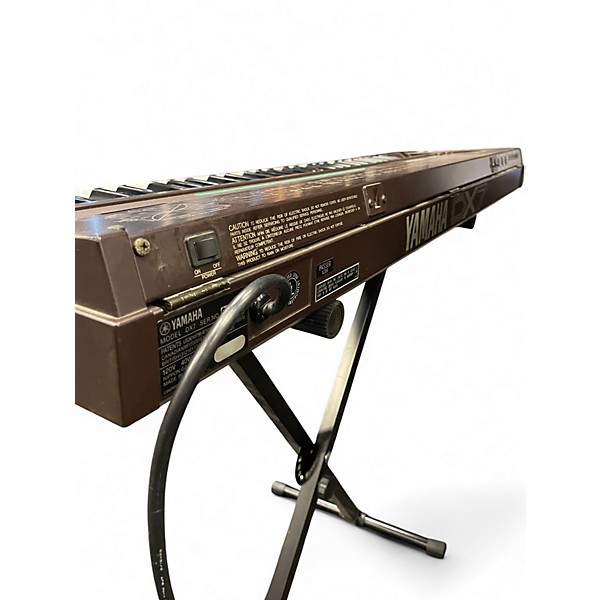 Used Yamaha DX7 Keyboard Workstation