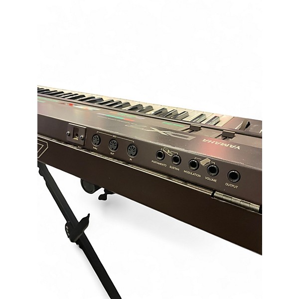 Used Yamaha DX7 Keyboard Workstation