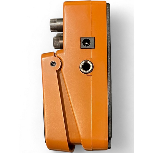 Used Behringer UT300 Ultra Tremolo Effect Pedal