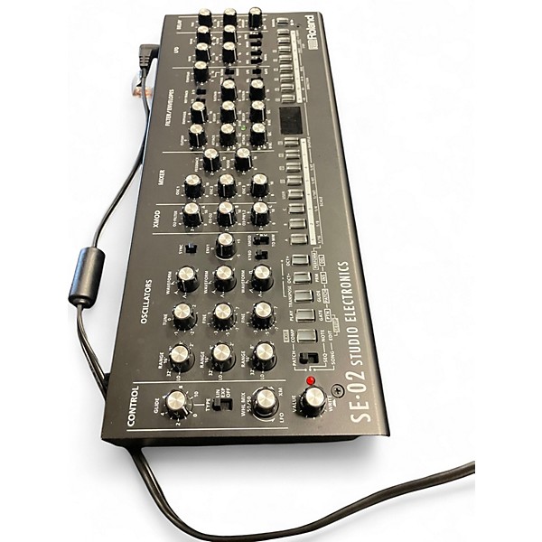 Used Roland SE-02 Synthesizer