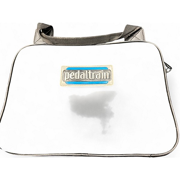 Used Pedaltrain CLASSIC 2 Pedal Board