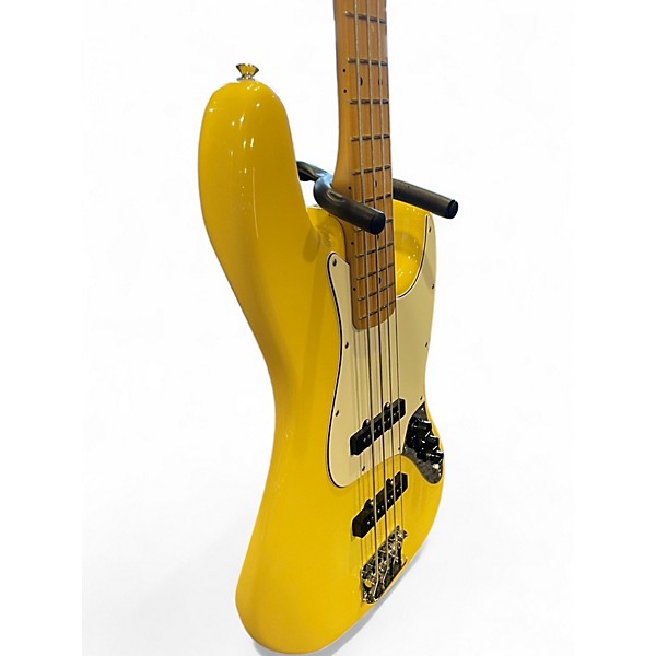Used Fender Player Jazz Bass Buttercream Electric Bass Guitar