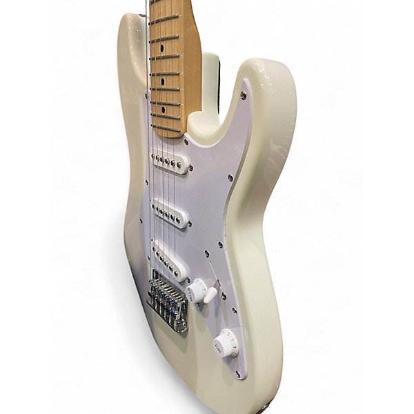 Used Squier Mini Affinity Stratocaster Alpine White Electric Guitar