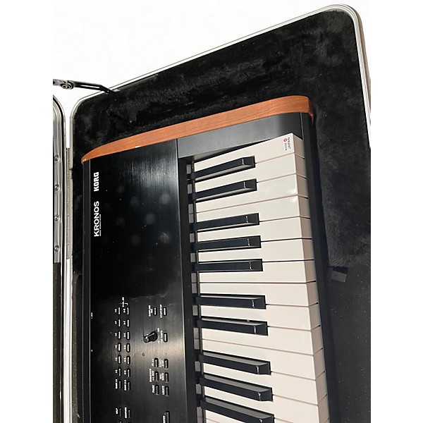 Used KORG Kronos 2 73 key Synthesizer