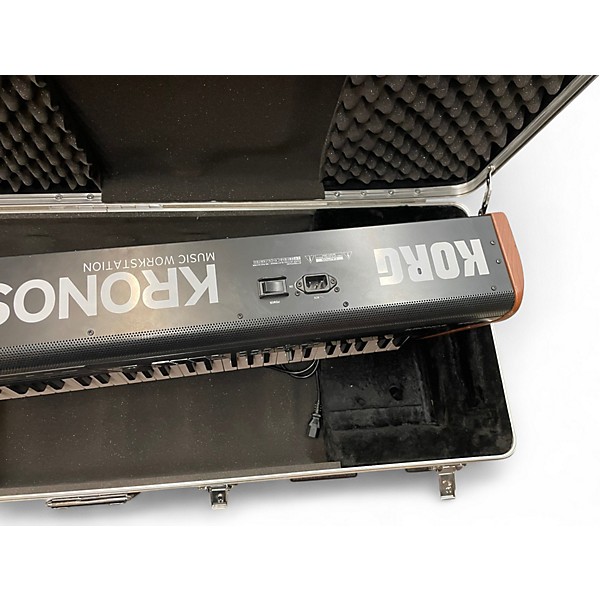 Used KORG Kronos 2 73 key Synthesizer