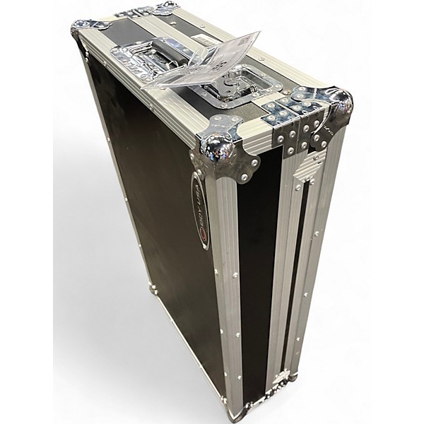 Used Odyssey FZGSRREV7W Glide Flight Case with Wheels and Shelf