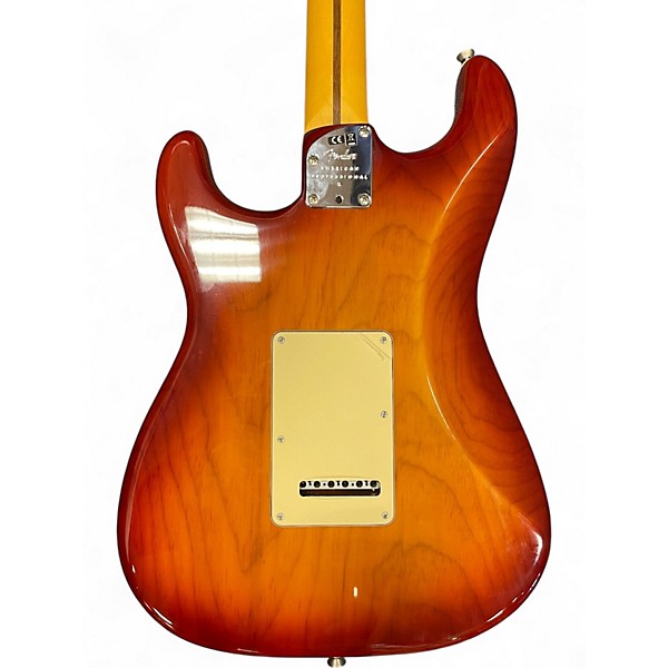 Used 2020 Fender American Professional II Stratocaster Sienna Sunburst Solid Body Electric Guitar