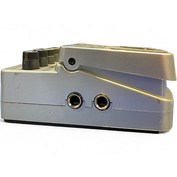 Used Behringer DD400 Digital Delay Effect Pedal