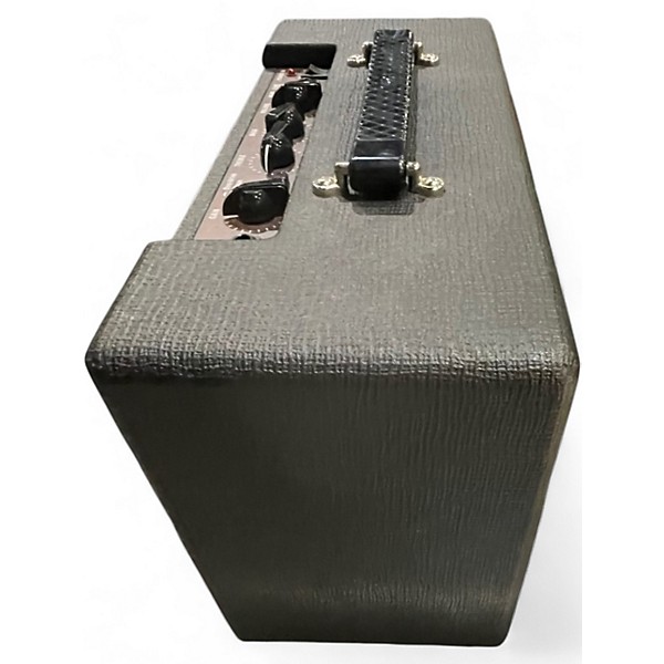 Used Vox v9106 Guitar Combo Amp