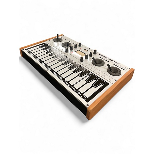 Used Future Retro Vectra Synthesizer