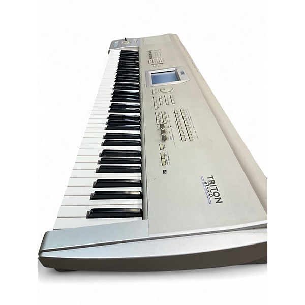 Used KORG Triton Studio 76 Key Keyboard Workstation