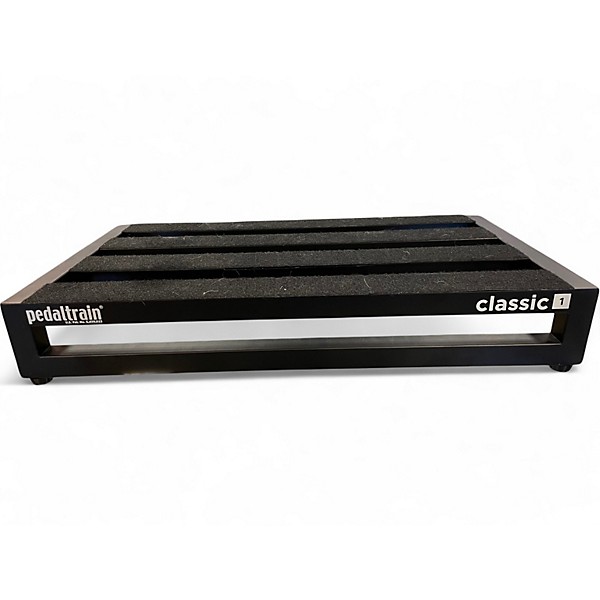 Used Pedaltrain classical 1 Pedal Board
