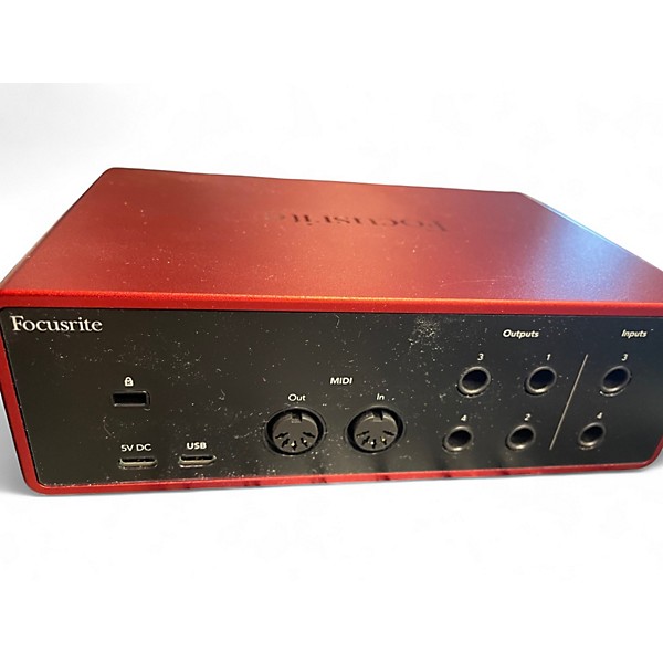 Used Focusrite Scarlett 4i4 Audio Interface