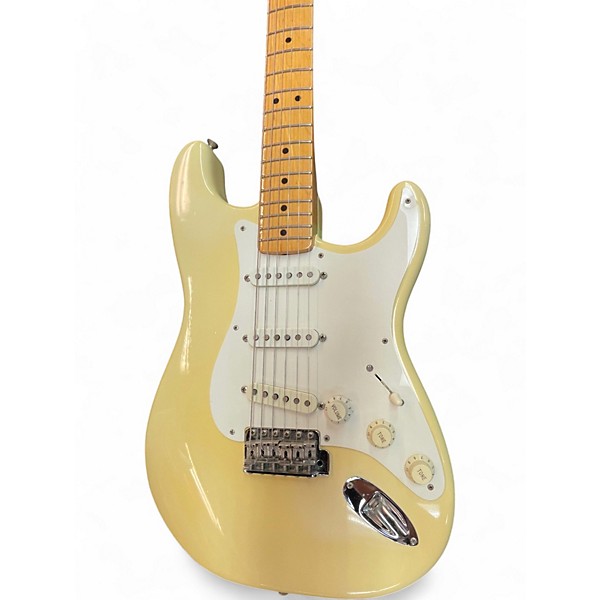 Vintage 1987 Fender 1987 57 Reissue Strat Olympic White Solid Body Electric Guitar