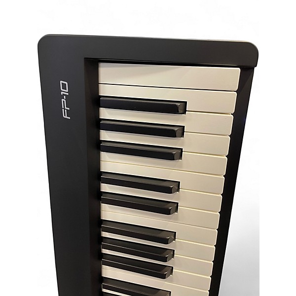 Used Roland FP10 Portable Keyboard