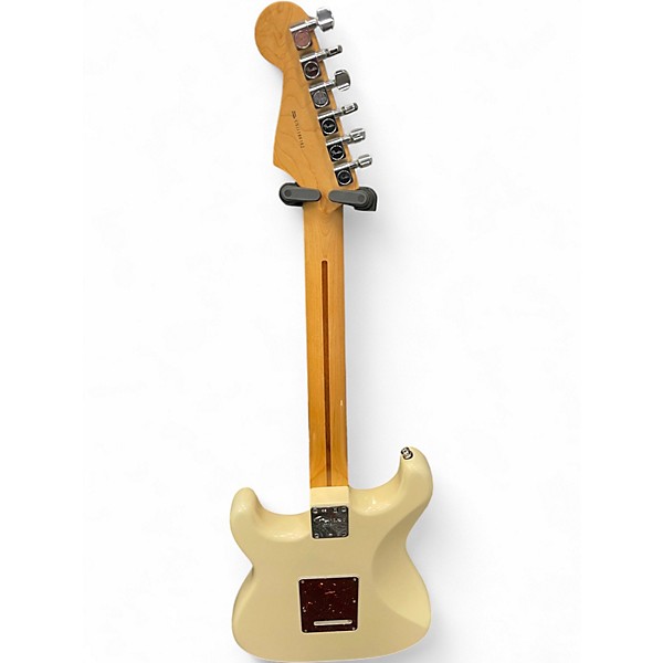 Used 2011 Fender American Standard Stratocaster Olympic White Solid Body Electric Guitar