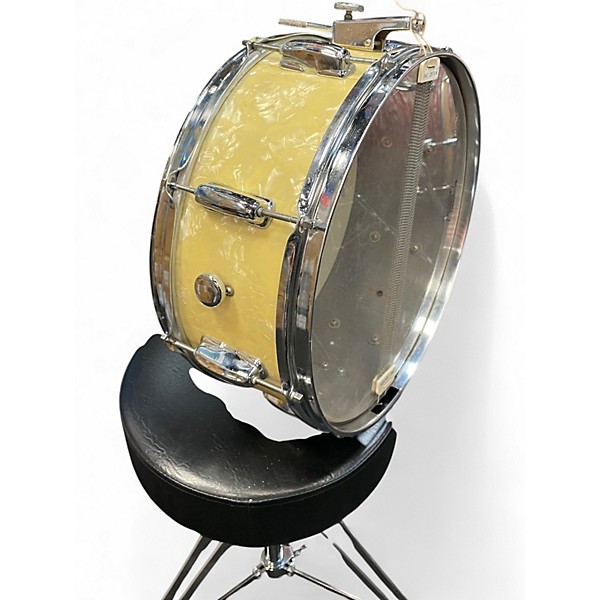 Used Majestic De Luxe 14in 14" x 5" Snare Cream Drum
