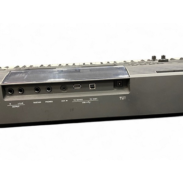Used Yamaha PSREW400 76 Key Portable Keyboard