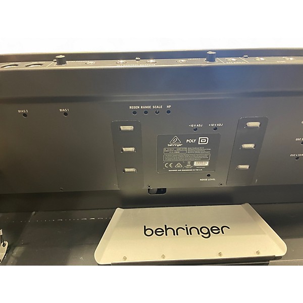Used Behringer POLY D ANALOG POLYPHONIC SYTHESIZER Synthesizer