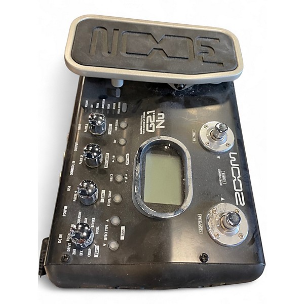 Used Zoom  G2.1nu Effect Pedal Package