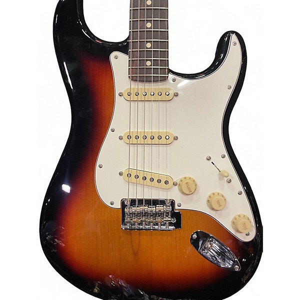 Used Fender player 2 Stratocaster 2 Color Sunburst Solid Body Electric Guitar