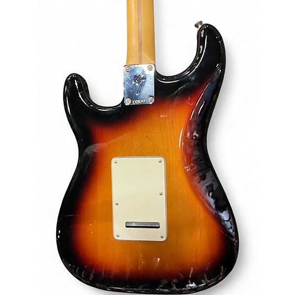 Used Fender player 2 Stratocaster 2 Color Sunburst Solid Body Electric Guitar