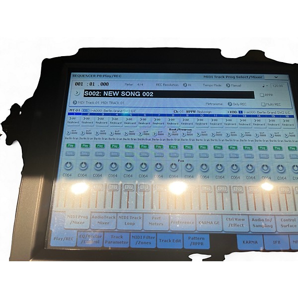 Used KORG Kronos X61 61 Key Keyboard Workstation