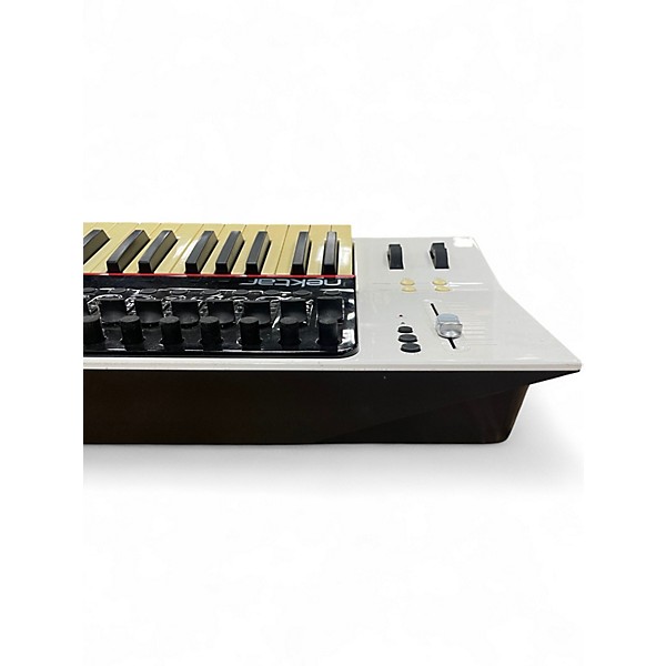 Used Nektar PANDRAMA P4