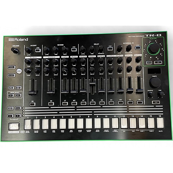 Used Roland tr8 Synthesizer