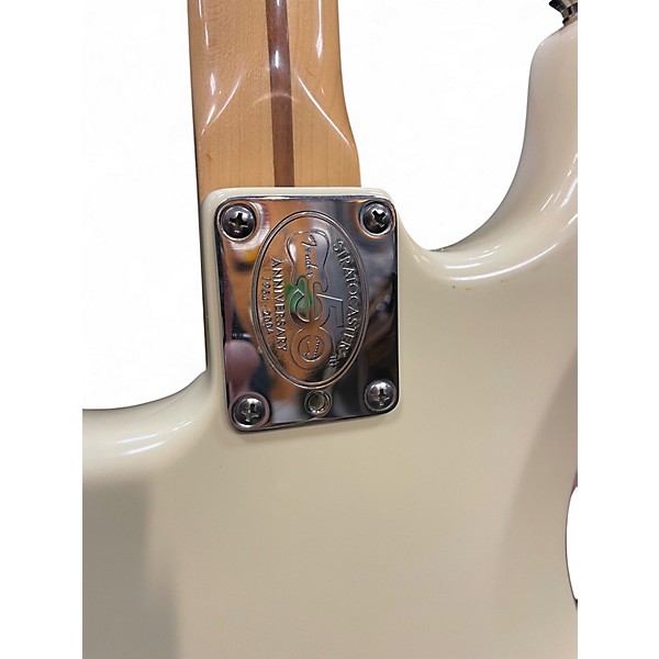 Used 2004 Fender American Standard Stratocaster Olympic White Solid Body Electric Guitar