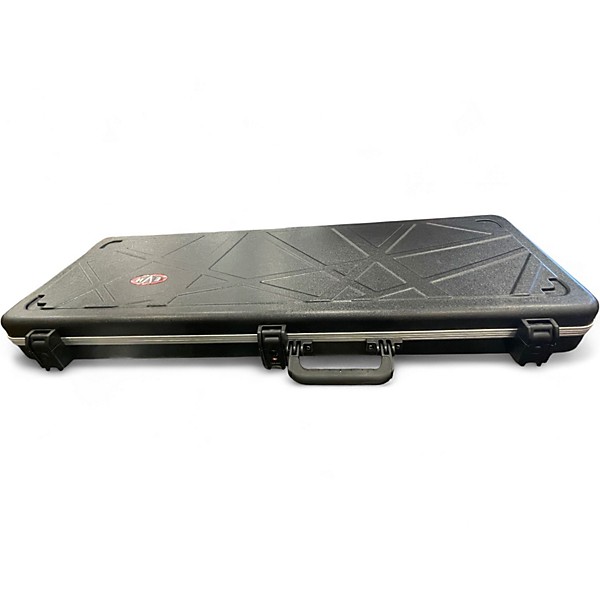 Used EVH FRANKENSTRAT RELIC RED AND WHITE Solid Body Electric Guitar