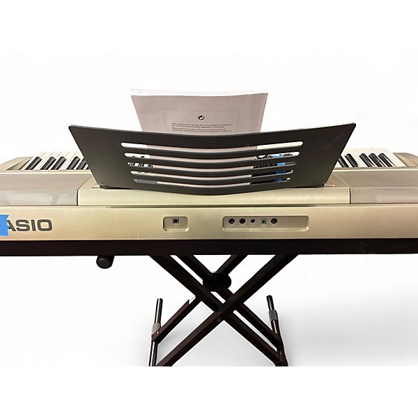 Used Casio WK200 76 Key Keyboard Workstation