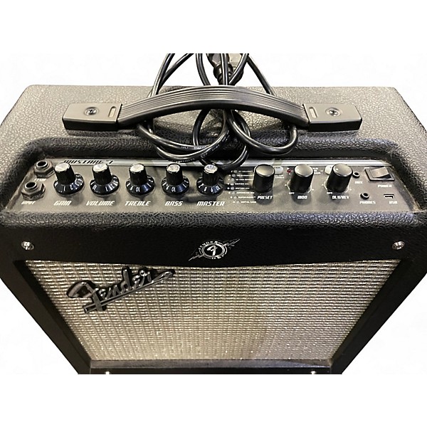 Used Fender Mustang I V2 20W 1X8 Guitar Combo Amp
