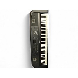 Used Yamaha DGX670 Keyboard Workstation