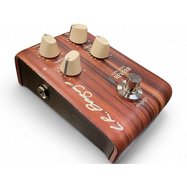 Used LR Baggs Align Reverb Effect Pedal