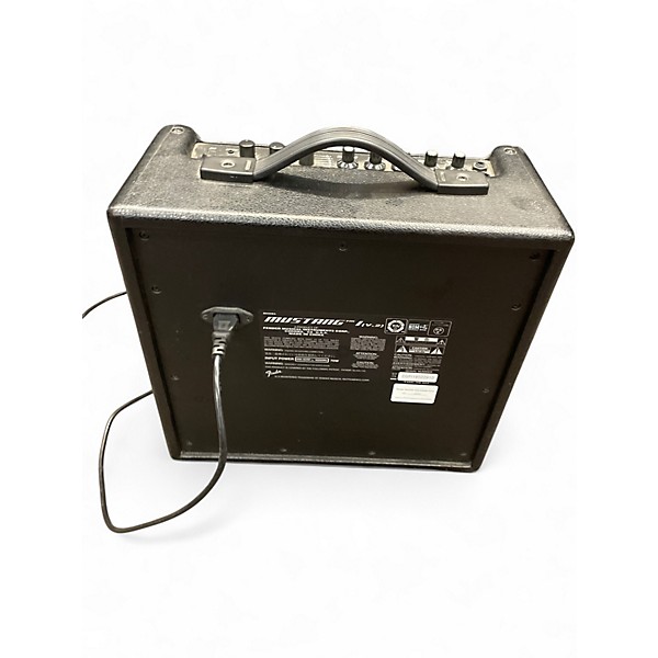 Used Fender MUSTANG V1 Guitar Combo Amp