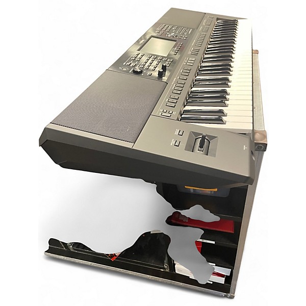 Used Yamaha PSRSX900 Portable Keyboard