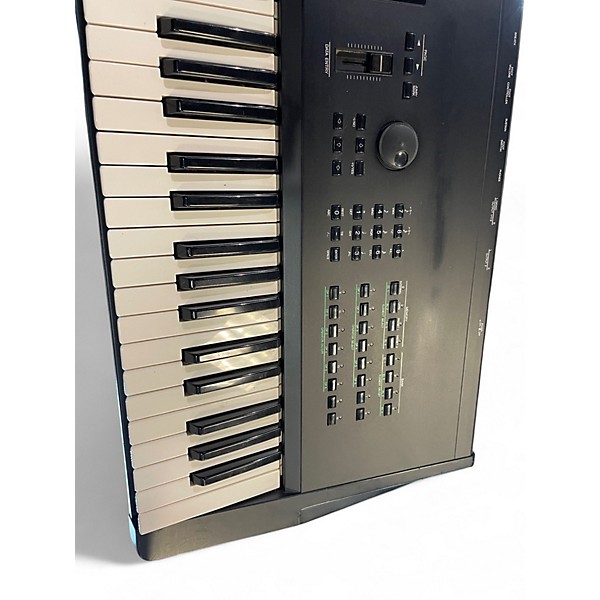 Used Yamaha SY77 Keyboard Workstation