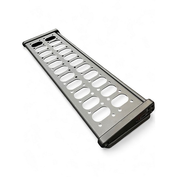 Used Livewire PB200 STUDIO Pedal Board