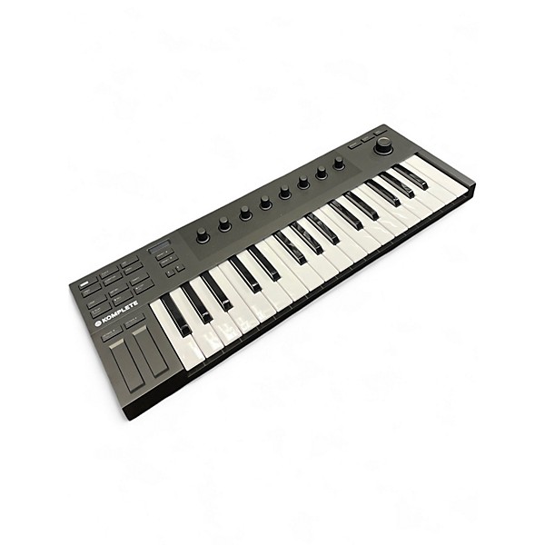 Used Native Instruments KOMPLETE KONTROL M32 Keyboard Workstation