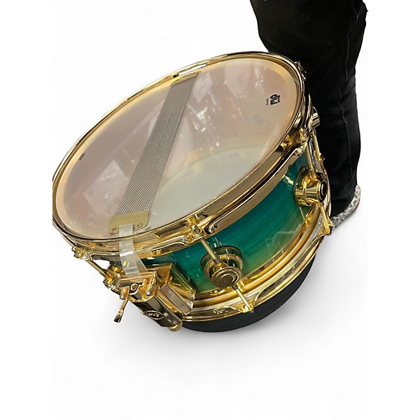 Used 2011 DW 6 Piece Collectors Series Birch Standard Royal Blue Fade Drum Kit