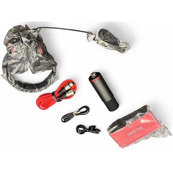 Used Focusrite 2I2 STUDIO