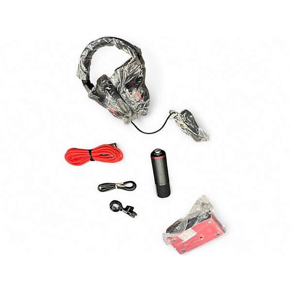 Used Focusrite 2I2 STUDIO