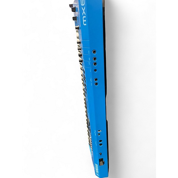 Used Yamaha MX61 61 Key Keyboard Workstation