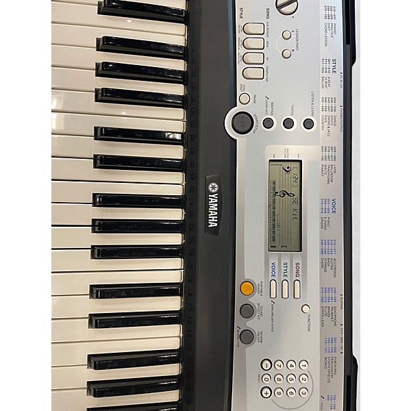 Used Yamaha YPT200 Portable Keyboard
