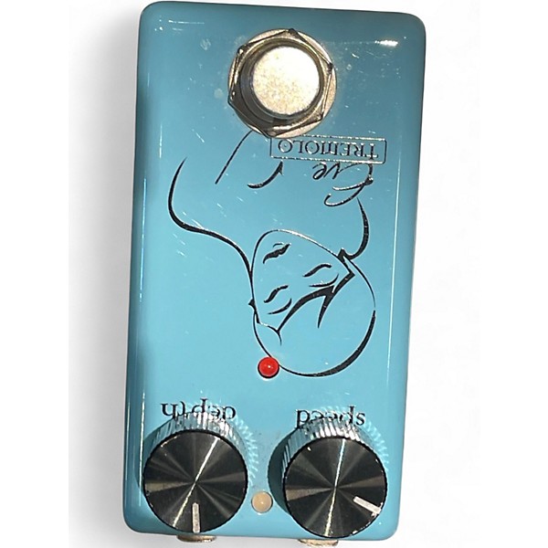Used Red Witch Seven Sisters Eve Tremolo Effect Pedal
