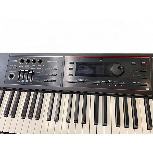 Used Roland JUNO DS88 Keyboard Workstation