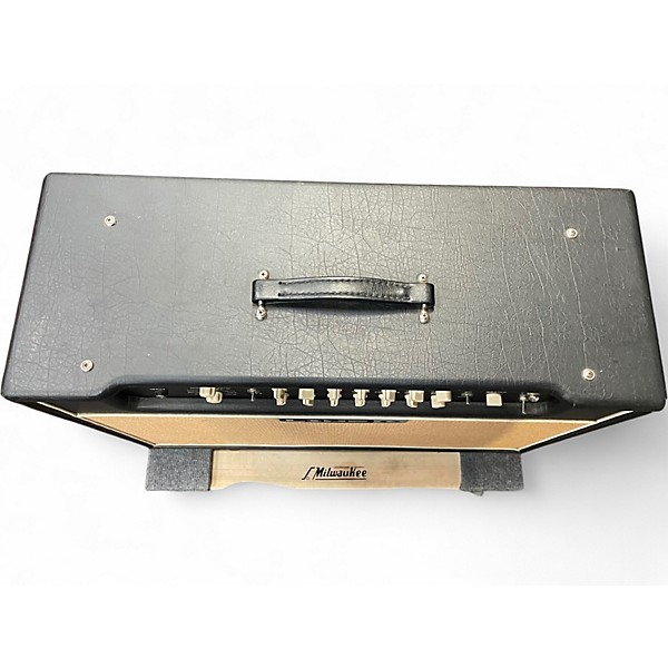 Used Line 6 Duo Verb Guitar Combo Amp